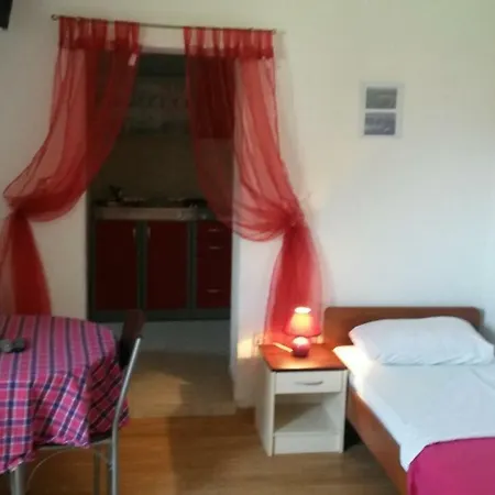 Ivana - Nice And Comfy Apartman Nin